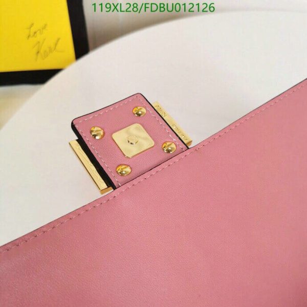 Fendi AAA+ Replica Baguette bag in mini size FDBU012126125