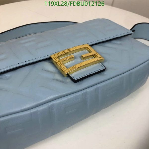 Fendi AAA+ Replica Baguette bag in mini size FDBU012126125