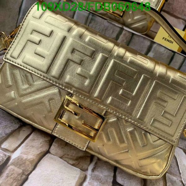 Fendi AAA+ Replica Baguette large leather purse B060648570369