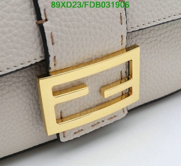 Fendi AAA+ Replica Romano Selleria Baguette Papavero Bag FDB0319064576