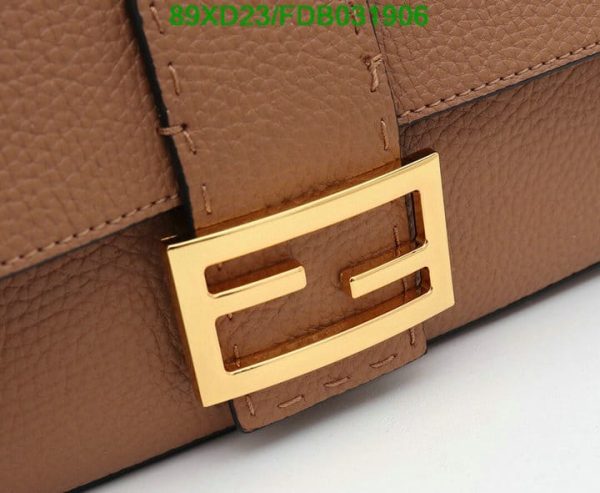 Fendi AAA+ Replica Romano Selleria Baguette Papavero Bag FDB0319064576