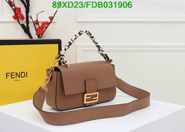 Fendi AAA+ Replica Romano Selleria Baguette Papavero Bag FDB0319064576