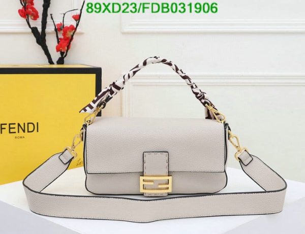 Fendi AAA+ Replica Romano Selleria Baguette Papavero Bag FDB0319064576