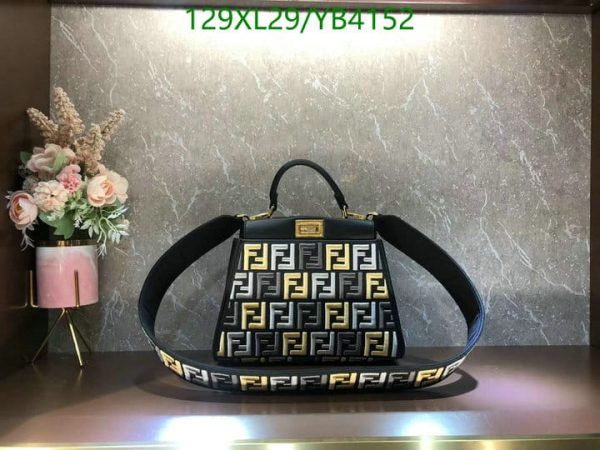 Fendi AAA+ Replica New peekaboo women’s handbag tote YB41525702346