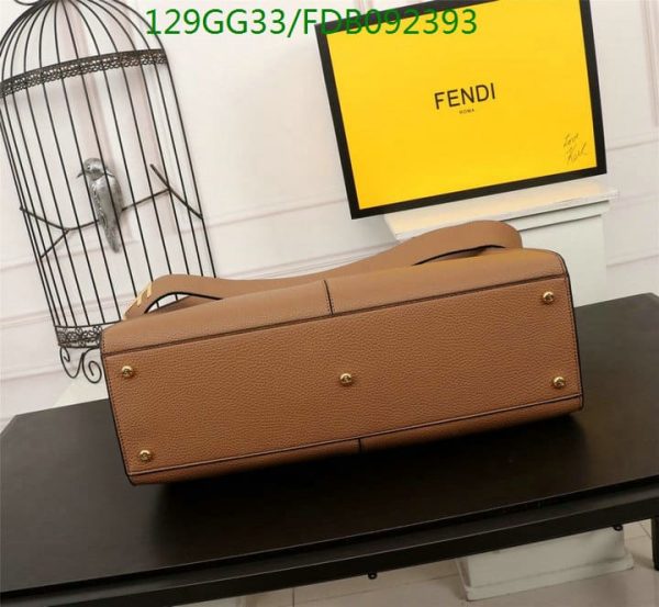 Fendi AAA+ Replica Selleria Peekaboo Hand Bag FDB0923932568