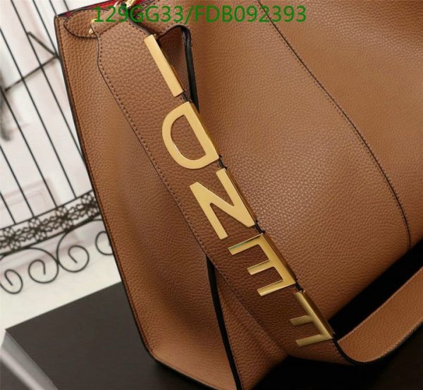 Fendi AAA+ Replica Selleria Peekaboo Hand Bag FDB0923932568