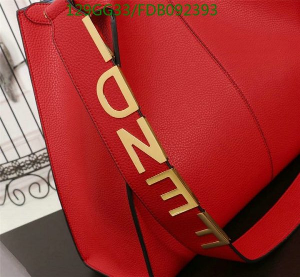 Fendi AAA+ Replica Selleria Peekaboo Hand Bag FDB0923932568