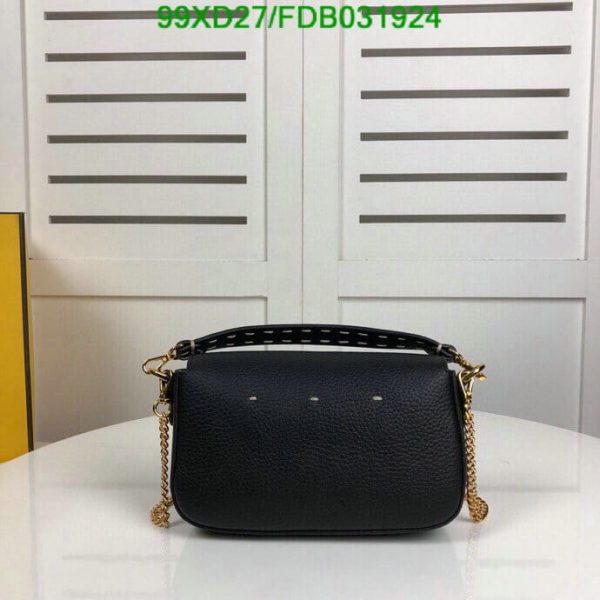 Fendi AAA+ Replica Women Baguette Min Handbag FDB0319247582