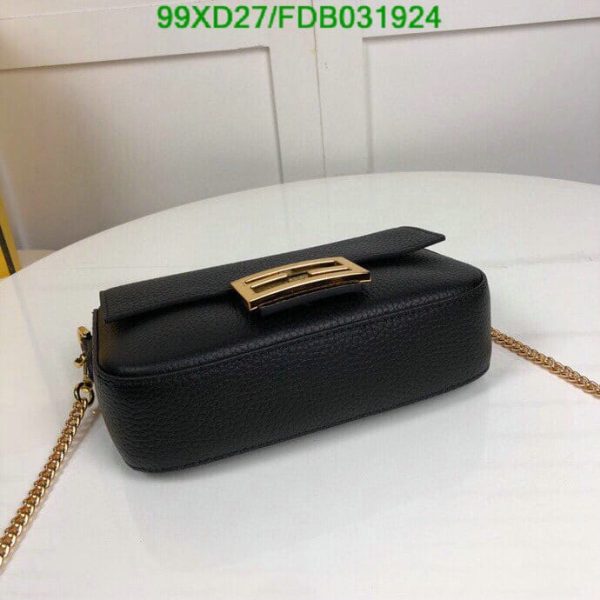 Fendi AAA+ Replica Women Baguette Min Handbag FDB0319247582