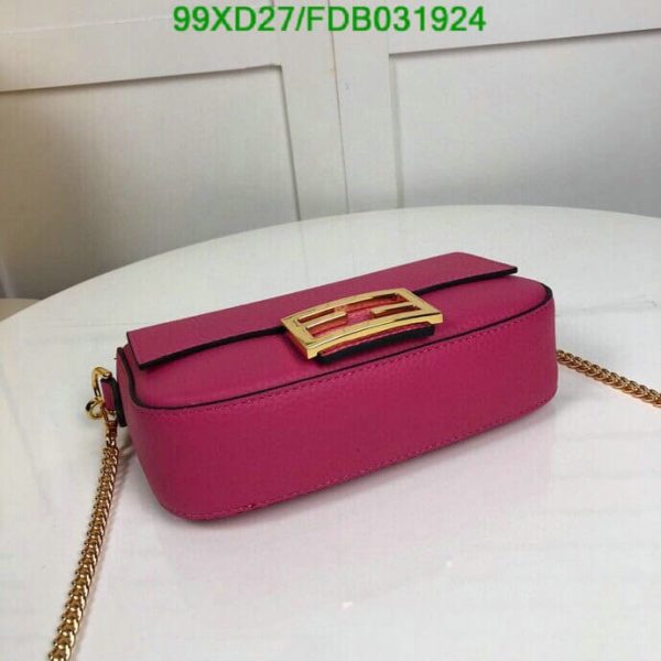 Fendi AAA+ Replica Women Baguette Min Handbag FDB0319247582