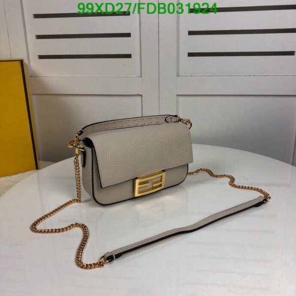 Fendi AAA+ Replica Women Baguette Min Handbag FDB0319247582