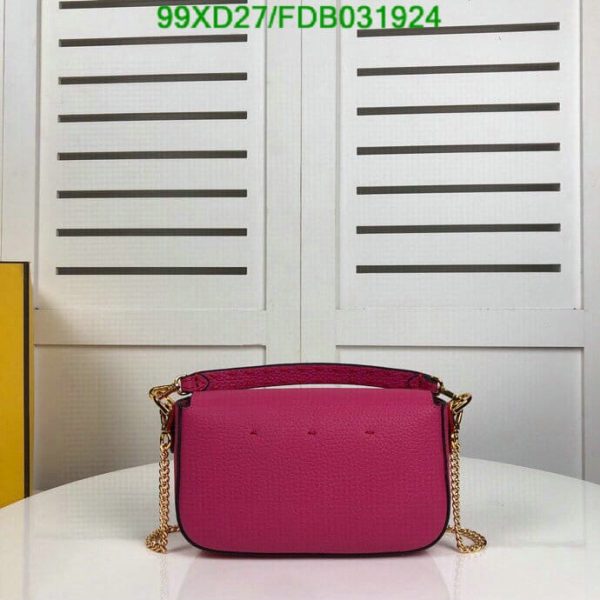 Fendi AAA+ Replica Women Baguette Min Handbag FDB0319247582