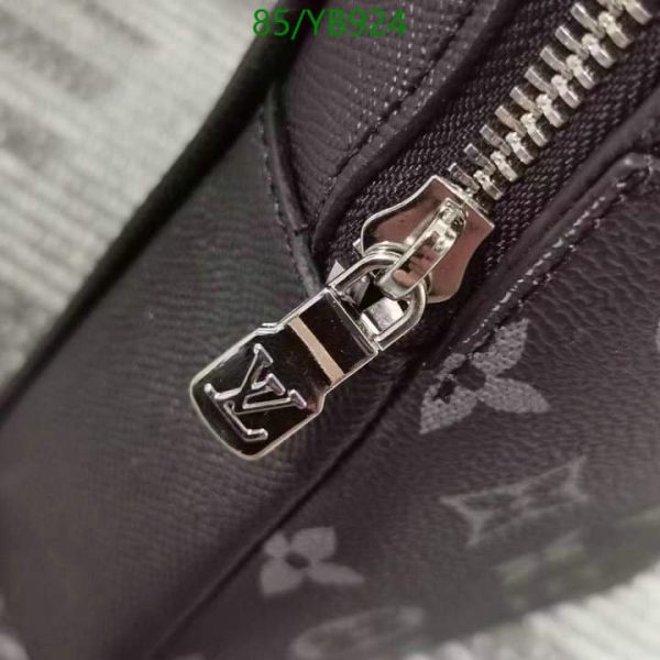 LOUIS VUITTON AAA+ Replica Outdoor Sling Bag YB92476548903