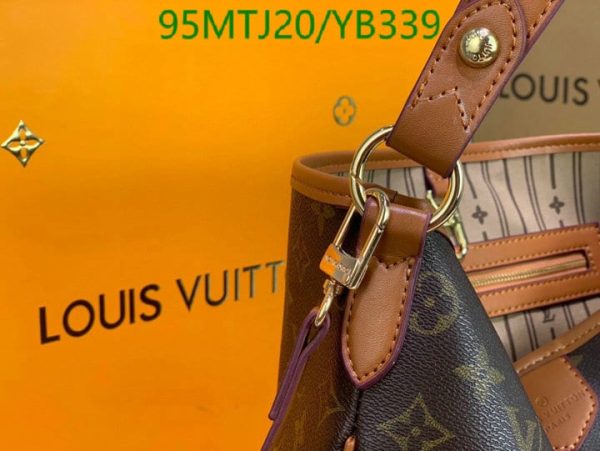 Louis Vuitton AAA+ Replica Blois Monogram Crossbody Sling Bag YB33997463219