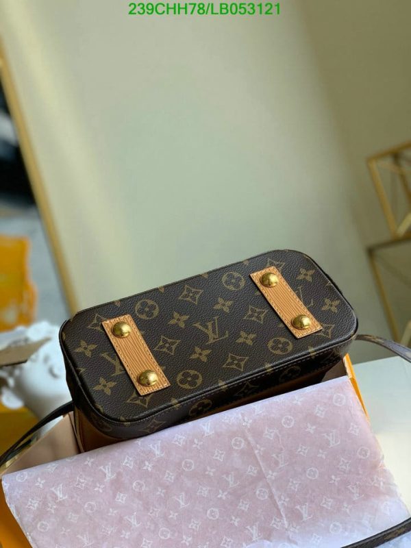 Louis Vuitton 1:1 Mirror Replica Alma BB monogram Canvas with strap dustbag clochette lock and keys LB05312193214