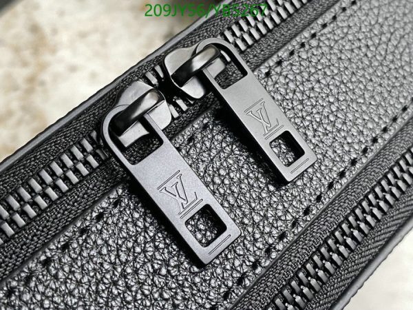 Louis Vuitton 1:1 Mirror Replica Alpha wearable wallet Black YB52671031256