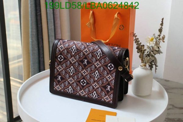 Louis Vuitton 1:1 Mirror Replica Arrival Bag  LBA0624842214