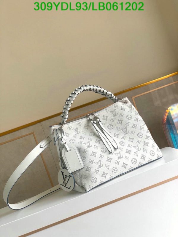 Louis Vuitton 1:1 Mirror Replica Beaubourg Hobo MM Bag LB06120231245