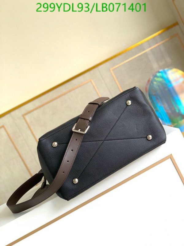 Louis Vuitton 1:1 Mirror Replica Beaubourg Hobo MM Bag LB07140141237