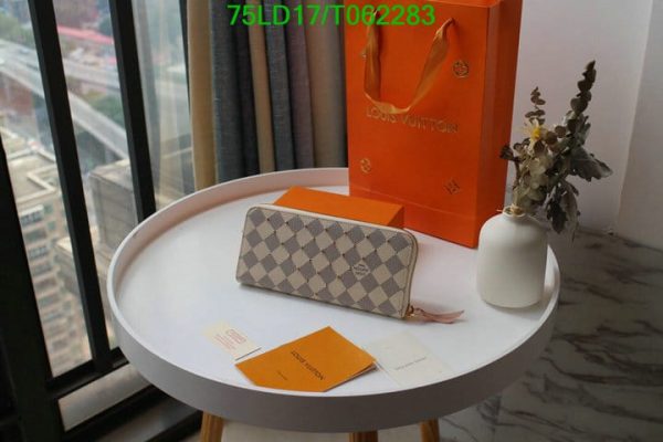 Louis Vuitton 1:1 Mirror Replica Beige Wallet T0622837403546