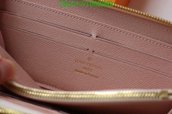 Louis Vuitton 1:1 Mirror Replica Beige Wallet T0622837403546