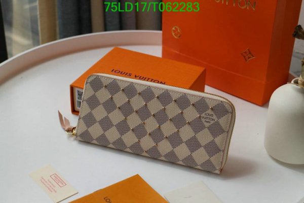 Louis Vuitton 1:1 Mirror Replica Beige Wallet T0622837403546