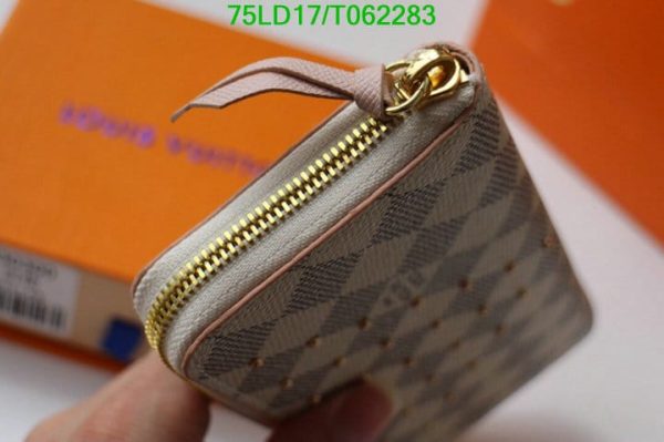 Louis Vuitton 1:1 Mirror Replica Beige Wallet T0622837403546