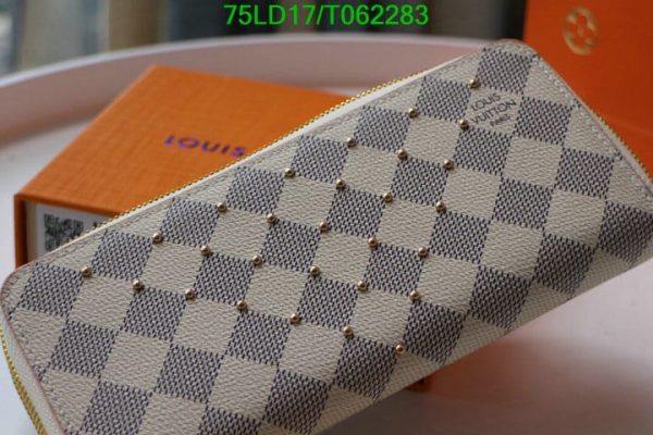 Louis Vuitton 1:1 Mirror Replica Beige Wallet T0622837403546