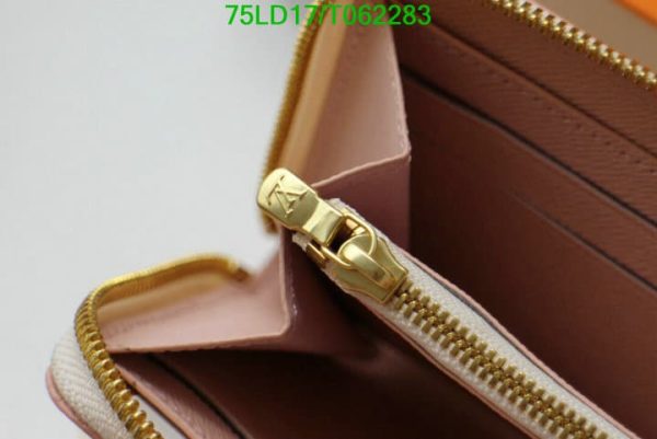 Louis Vuitton 1:1 Mirror Replica Beige Wallet T0622837403546