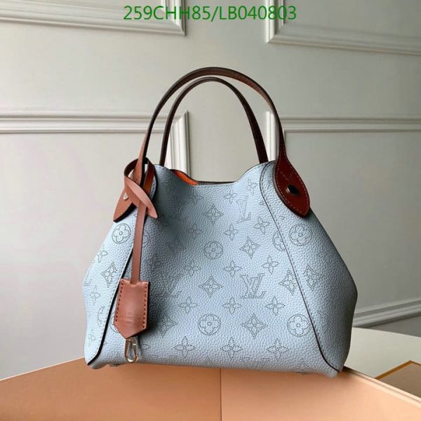 Louis Vuitton 1:1 Mirror Replica Blue Mahina Leather Hina PM Bag LB04080331245