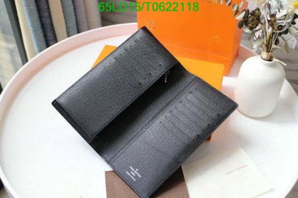 Louis Vuitton 1:1 Mirror Replica Brazza Long Wallet T062211857682