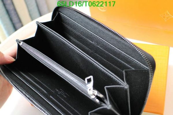 Louis Vuitton 1:1 Mirror Replica Brazza Wallet T062211757862