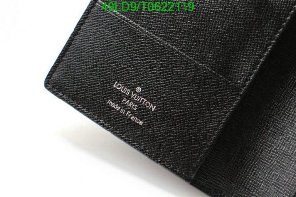 Louis Vuitton 1:1 Mirror Replica Brazza Wallet T062211957682