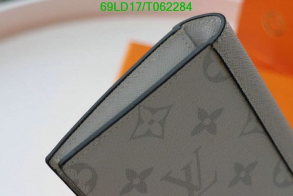 Louis Vuitton 1:1 Mirror Replica Brazza Wallet T062284701468