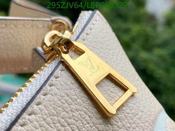 Louis Vuitton 1:1 Mirror Replica  By The Pool’ Marshmallow LBP0503271945