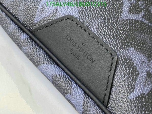 Louis Vuitton 1:1 Mirror Replica CHEST BAG LBU012315932