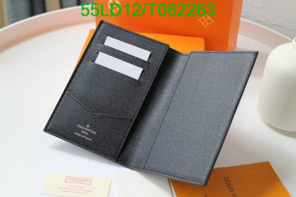 Louis Vuitton 1:1 Mirror Replica Card Holder T062263536478