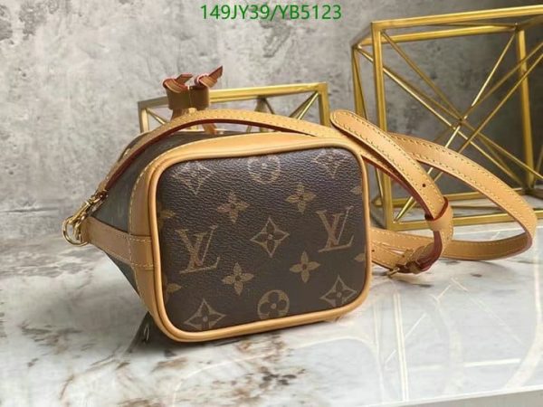 Louis Vuitton 1:1 Mirror Replica Casual Style Canvas Street Style Vanity Bag YB51236789543