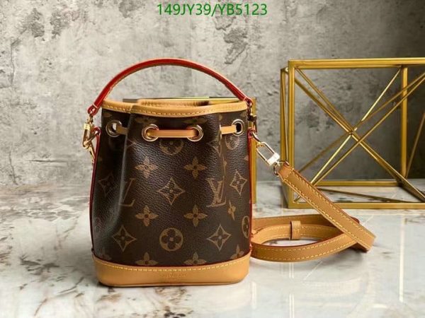 Louis Vuitton 1:1 Mirror Replica Casual Style Canvas Street Style Vanity Bag YB51236789543