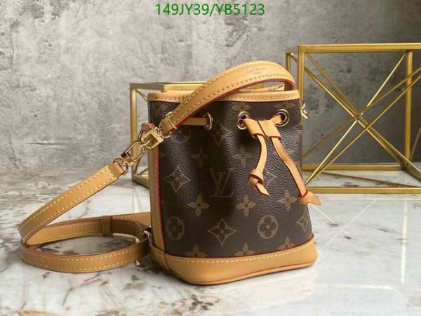 Louis Vuitton 1:1 Mirror Replica Casual Style Canvas Street Style Vanity Bag YB51236789543