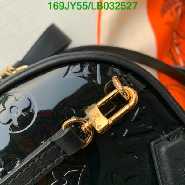 Louis Vuitton 1:1 Mirror Replica Champagne Patent Leather Cross Body Bag LB03252723654