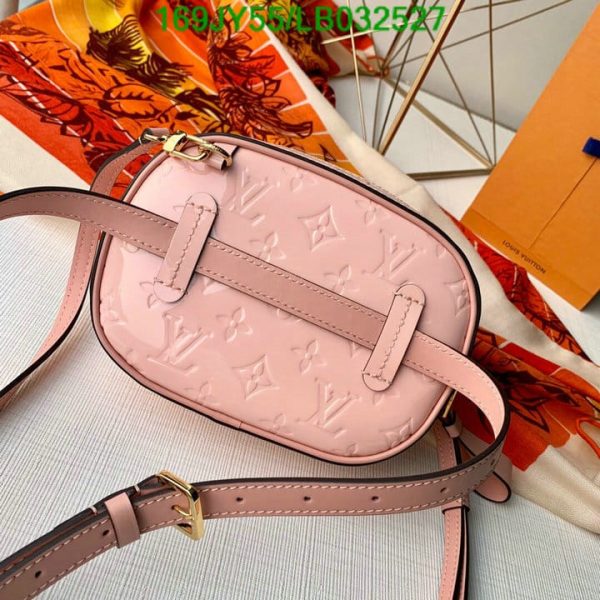 Louis Vuitton 1:1 Mirror Replica Champagne Patent Leather Cross Body Bag LB03252723654