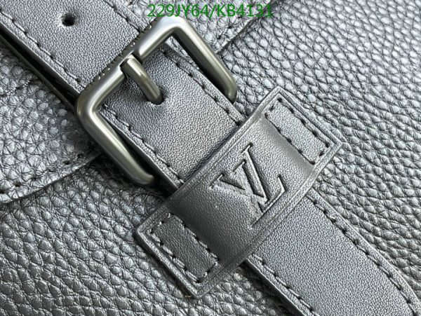 Louis Vuitton 1:1 Mirror Replica Christopher Messenger Bag KB41311236981