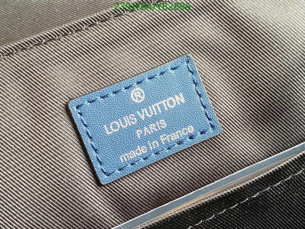 Louis Vuitton 1:1 Mirror Replica Christopher Messenger Bag YB28961245896