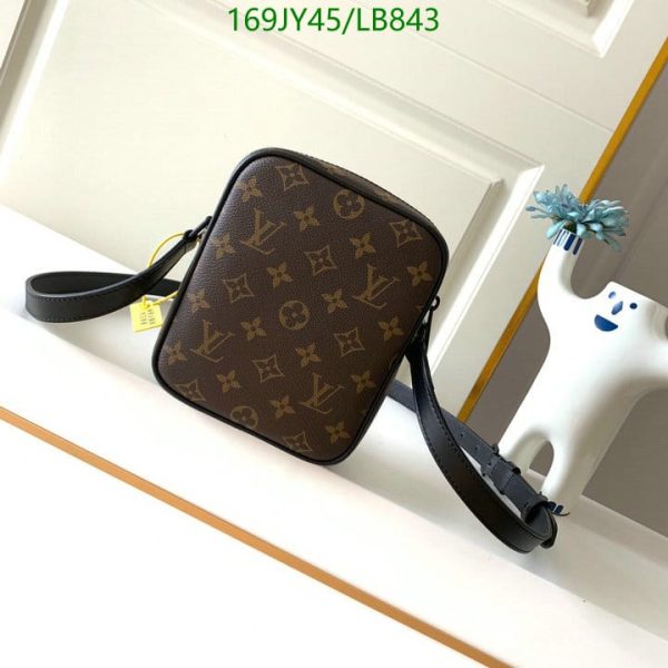 Louis Vuitton 1:1 Mirror Replica Christopher Wearable Wallet LB84312369854