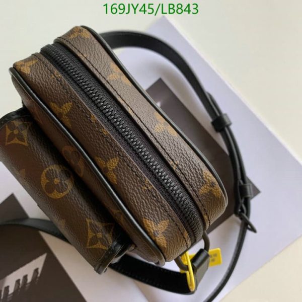 Louis Vuitton 1:1 Mirror Replica Christopher Wearable Wallet LB84312369854