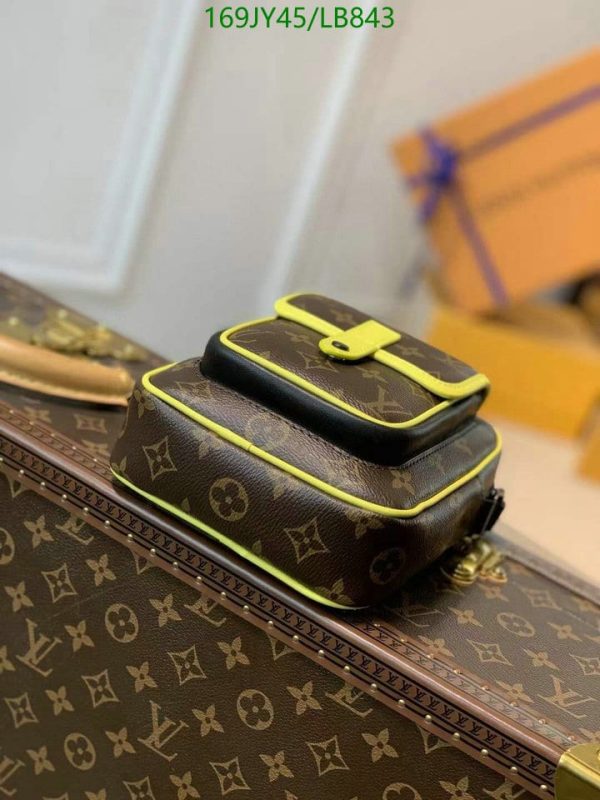 Louis Vuitton 1:1 Mirror Replica Christopher Wearable Wallet LB84312369854