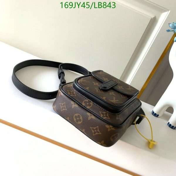 Louis Vuitton 1:1 Mirror Replica Christopher Wearable Wallet LB84312369854