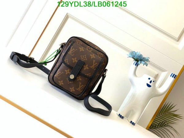 Louis Vuitton 1:1 Mirror Replica Christopher Wearable Wallet Shoulder Bag LB06124531256