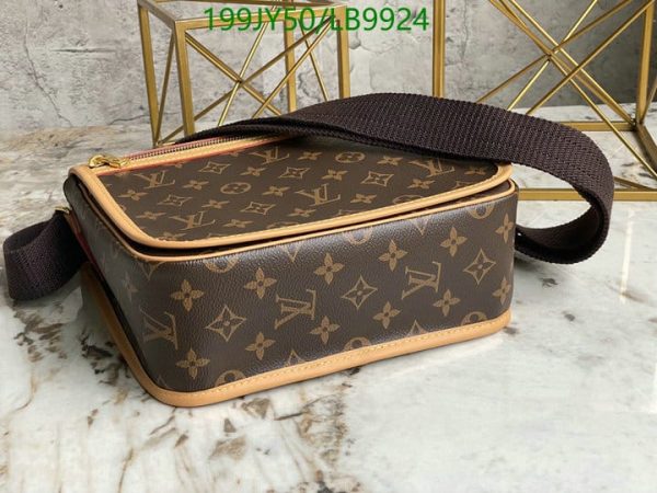 Louis Vuitton 11 Mirror Replica Classic Monogram Bosphore MM Messenger Bag LB99243031245